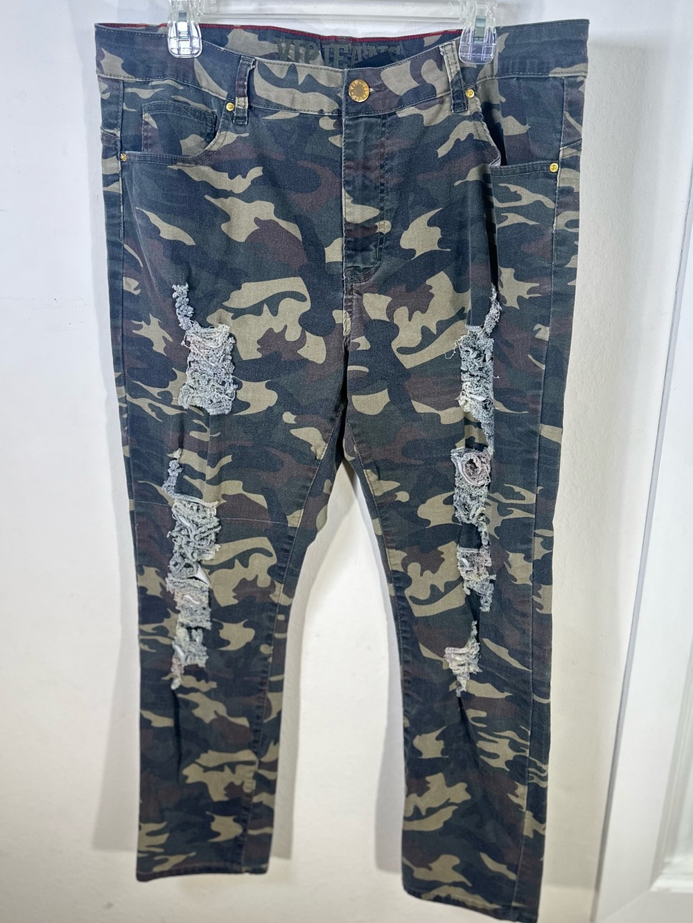 VIP‎ Camo Print Heavy Distressed Ripped Skinny Jeans Size 19/20